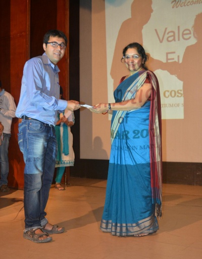 Prasenjit-Chakrabarti-Best-Paper-Award-COSMAR15